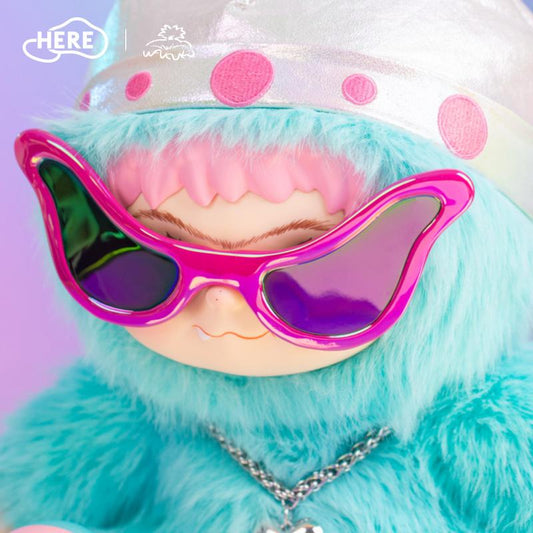 WAKUKU Fuzzy Trendy Fun Party Plus SUPER FUTURE plush toy