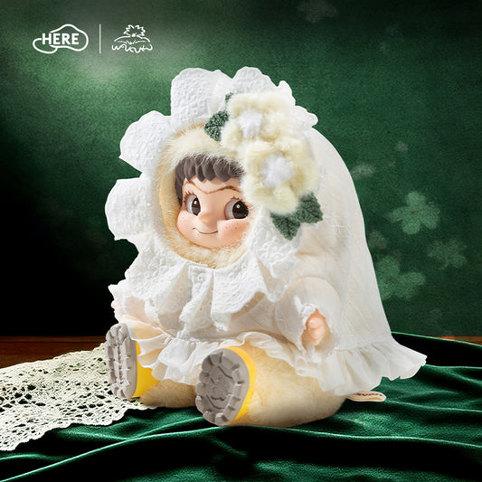 HERE WAKUKU Frida’s Paradox Canto Eterno plush figure