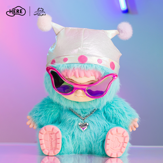 WAKUKU Fuzzy Trendy Fun Party Plus SUPER FUTURE plush toy
